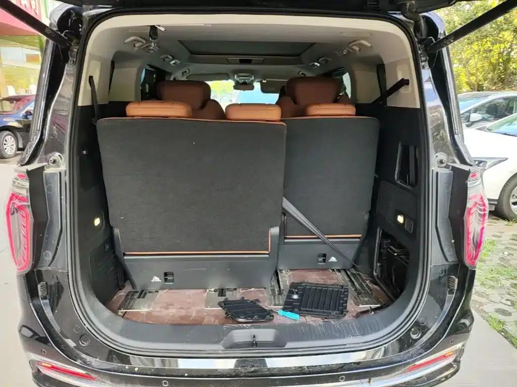 Hongqi HQ9 2023 2.0T Intelligent Flagship Edition — миниатюра 19