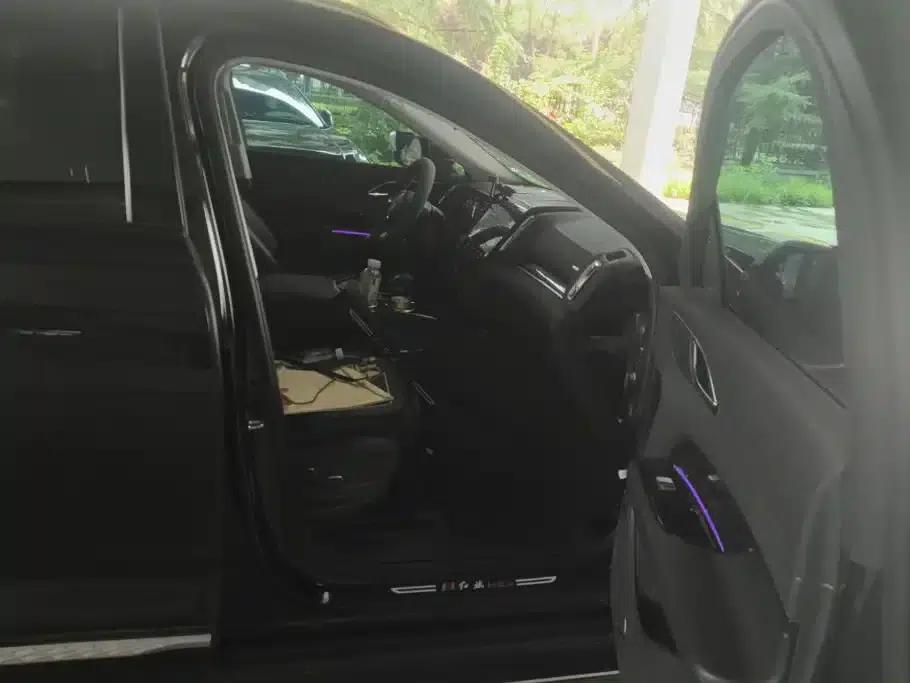 Hongqi HS3 PHEV 2024 Model, 115km/h Performance Edition — миниатюра 8