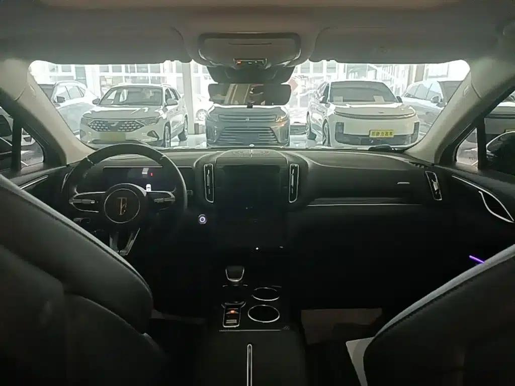 Hongqi HS3 2024 1.5T Goodness Edition — миниатюра 10