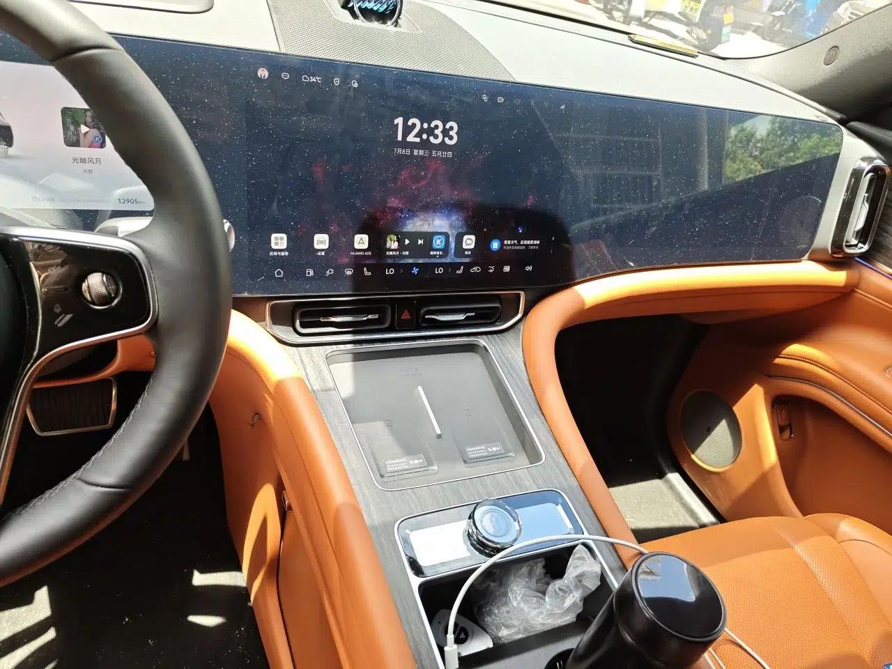 Hima AITO M9 2025 Extended-Range Max Version 52 kWh 5-Seater Edition — миниатюра 13