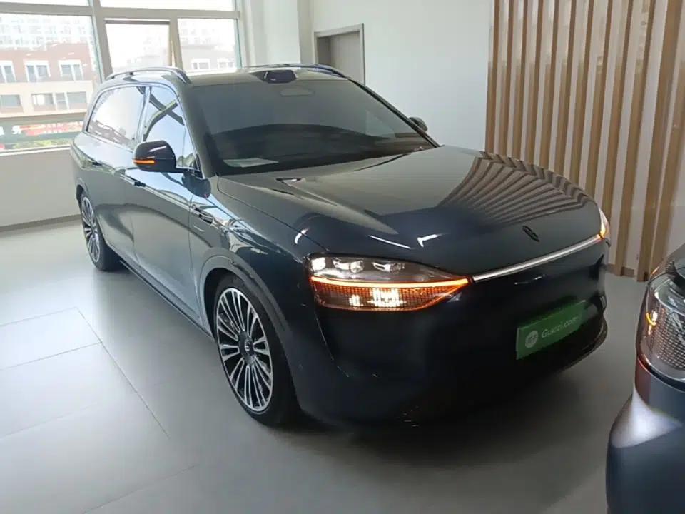 Hima AITO M9 2024 All-Electric Ultra Version 100 kWh 6-Seater Model — миниатюра 12