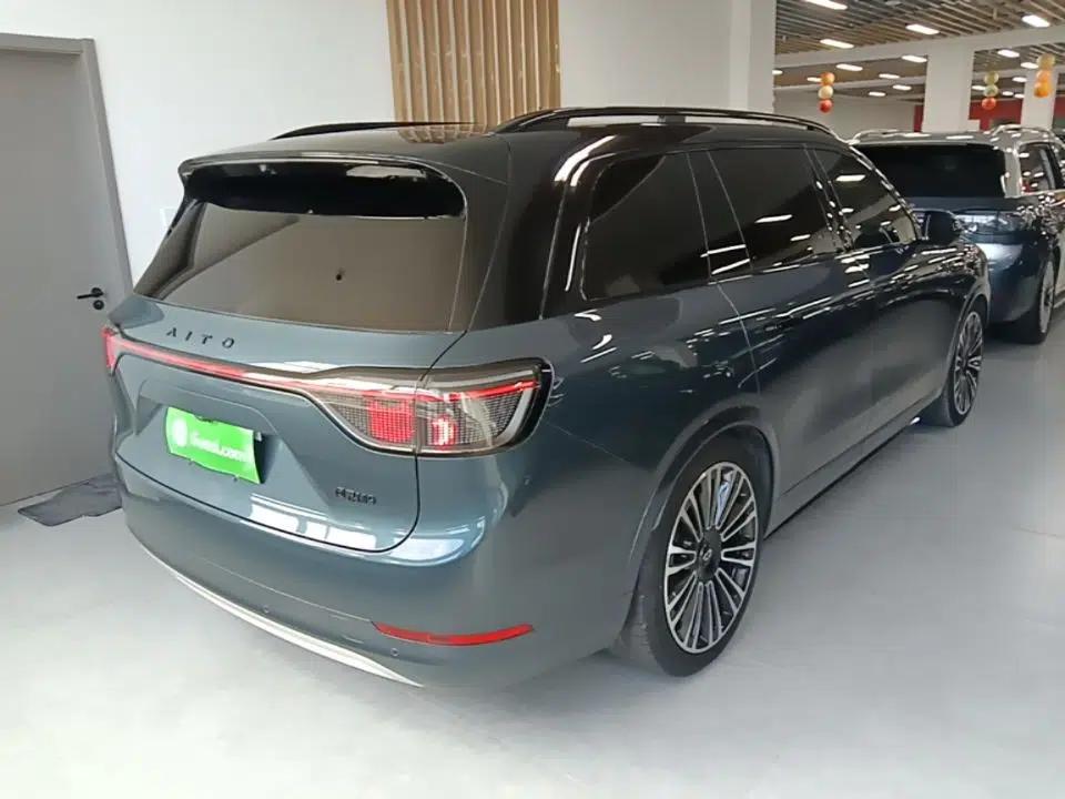 Hima AITO M9 2024 All-Electric Ultra Version 100 kWh 6-Seater Model — миниатюра 6
