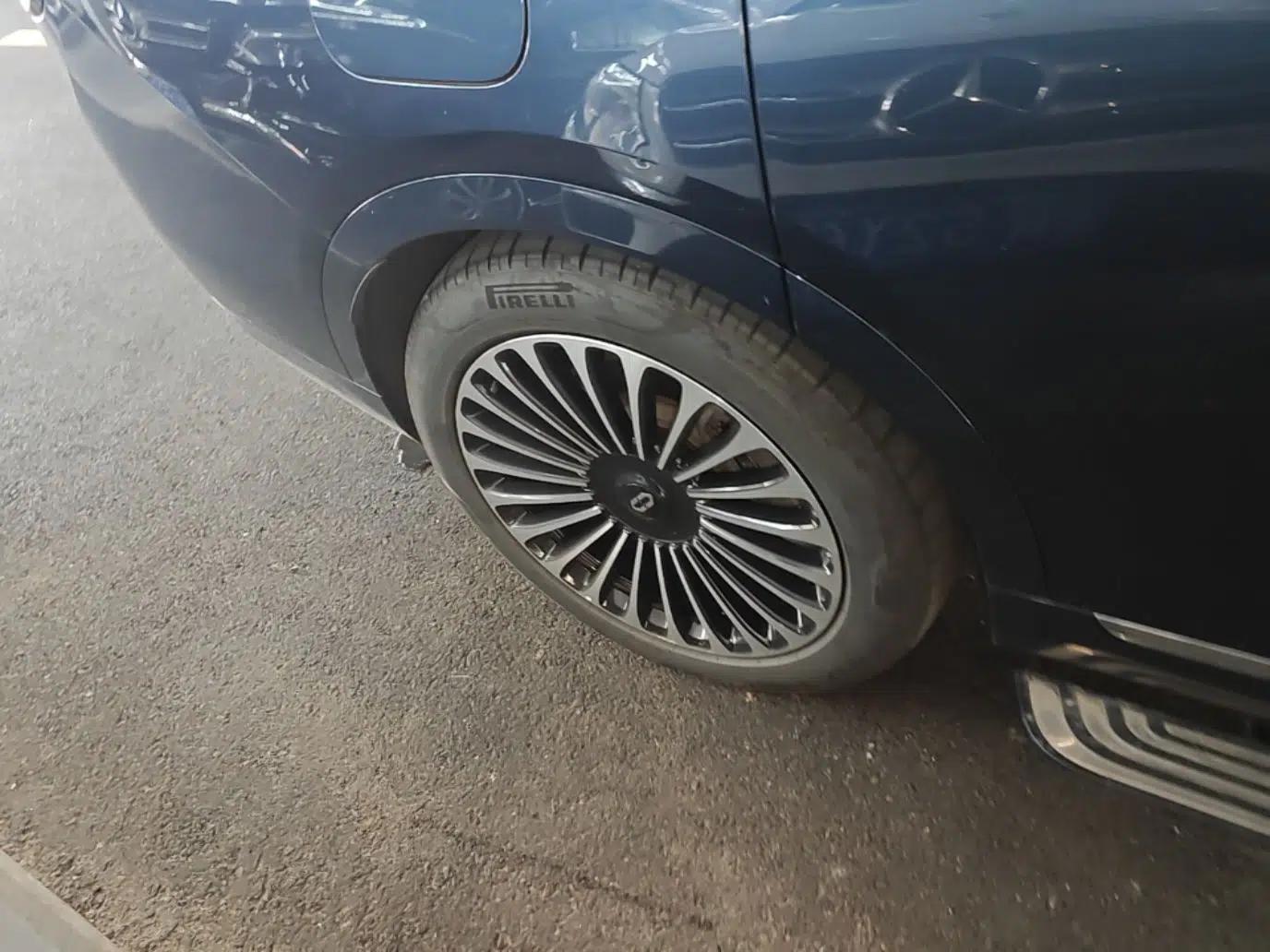 Hima AITO M9 2025 Extended-Range Ultra Version 52 kWh 6-Seater — миниатюра 11