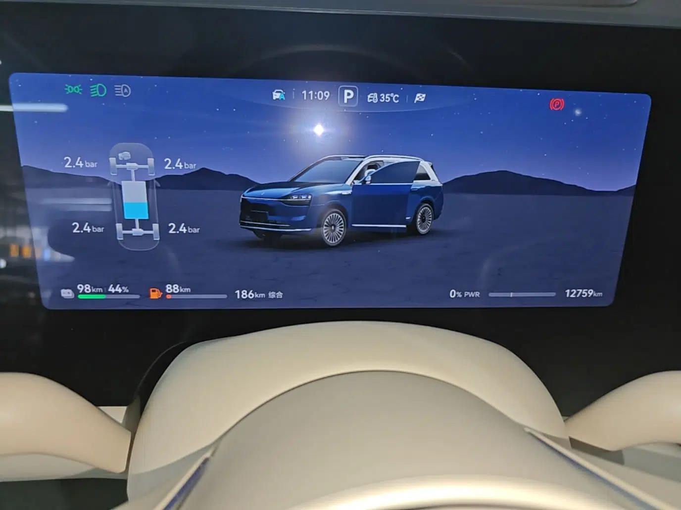 Hima AITO M9 2025 Extended-Range Ultra Version 52 kWh 6-Seater — миниатюра 14