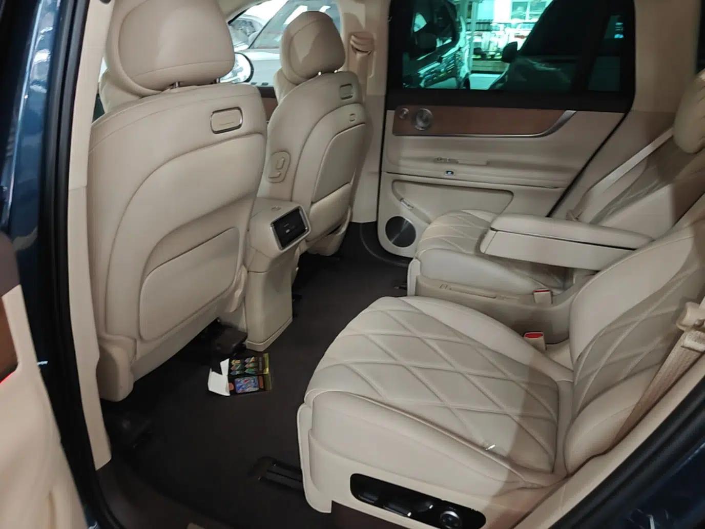 Hima AITO M9 2025 Extended-Range Ultra Version 52 kWh 6-Seater — миниатюра 20