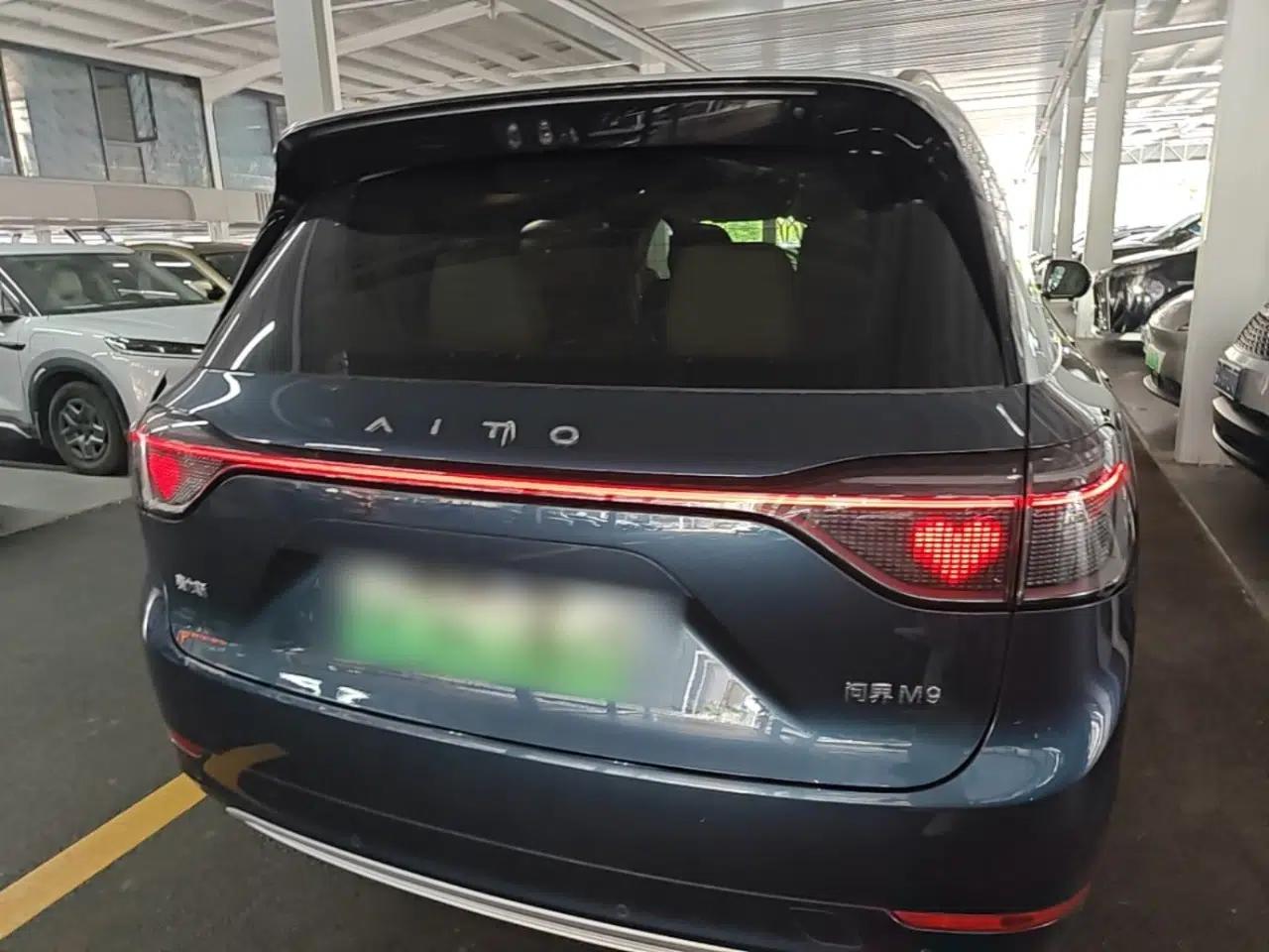 Hima AITO M9 2025 Extended-Range Ultra Version 52 kWh 6-Seater — миниатюра 5