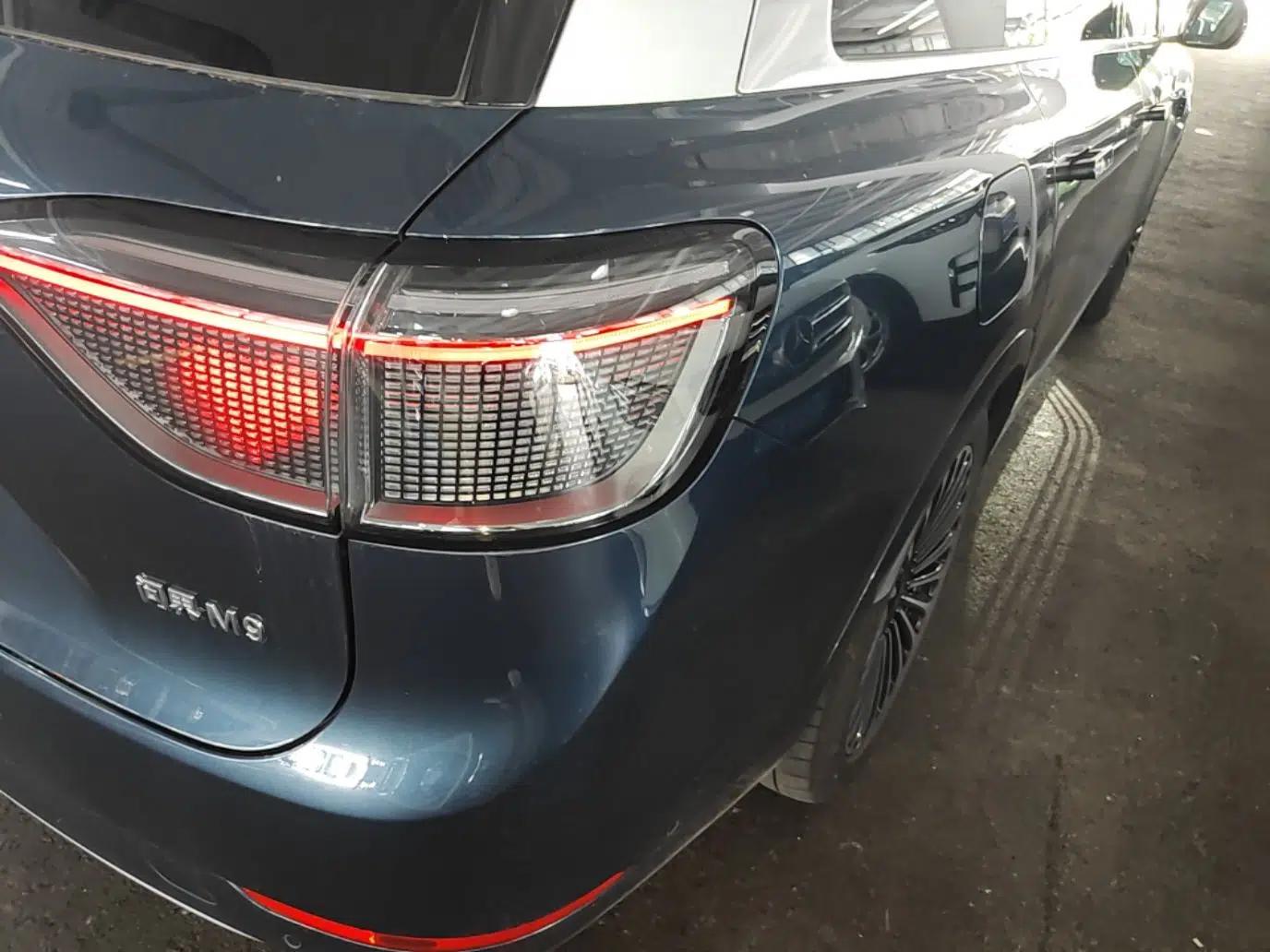 Hima AITO M9 2025 Extended-Range Ultra Version 52 kWh 6-Seater — миниатюра 9