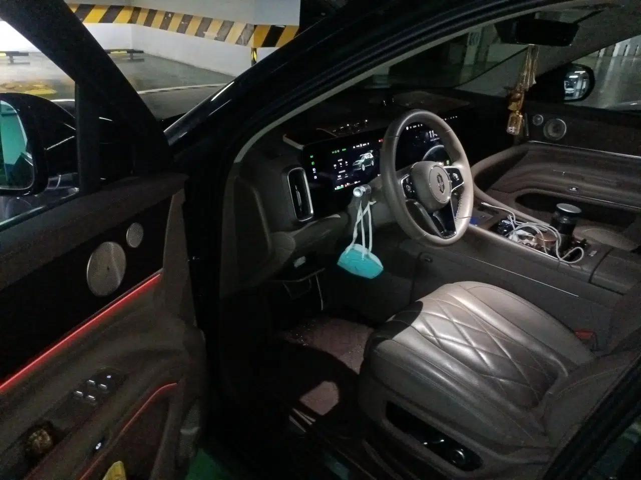 Hima AITO M9 2024 Range-Extended Ultra Version 52 kWh 5-Seater Model — миниатюра 16