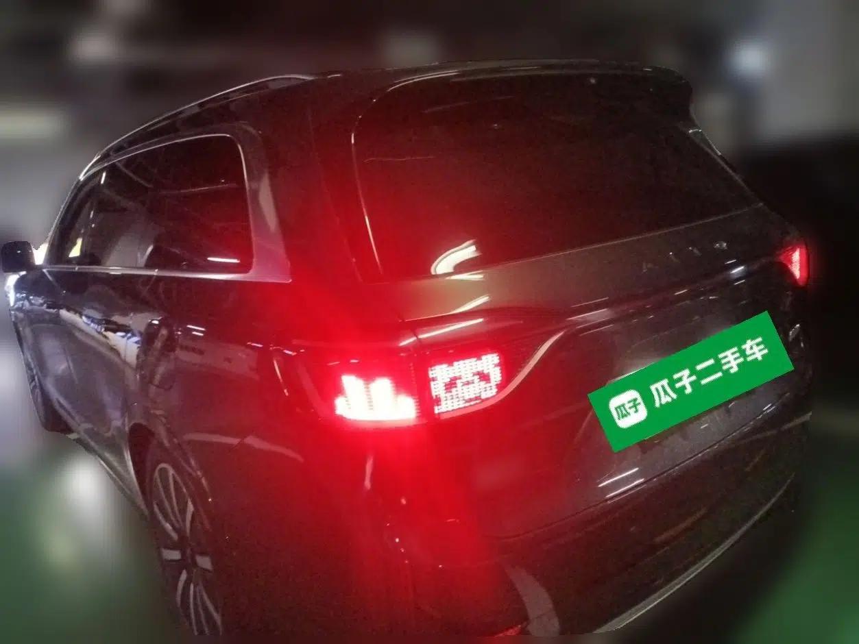Hima AITO M9 2024 Range-Extended Ultra Version 52 kWh 5-Seater Model — миниатюра 4