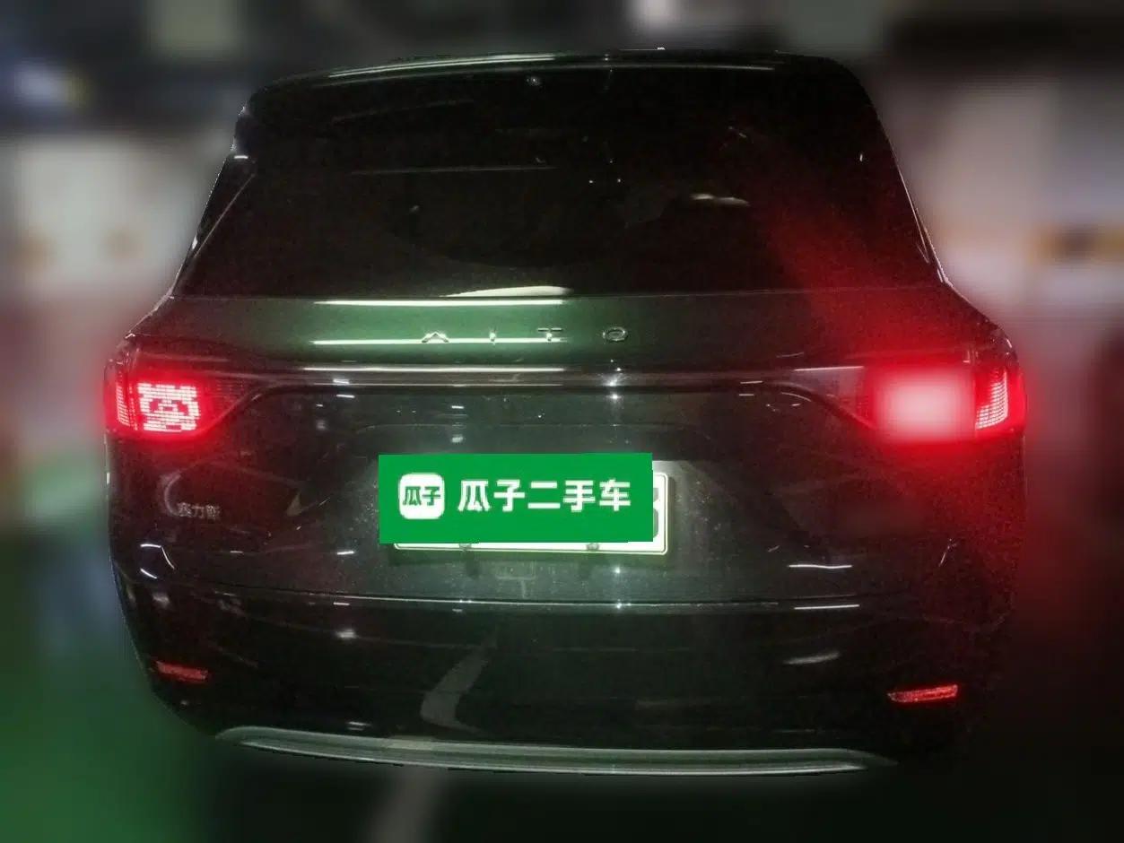 Hima AITO M9 2024 Range-Extended Ultra Version 52 kWh 5-Seater Model — миниатюра 5