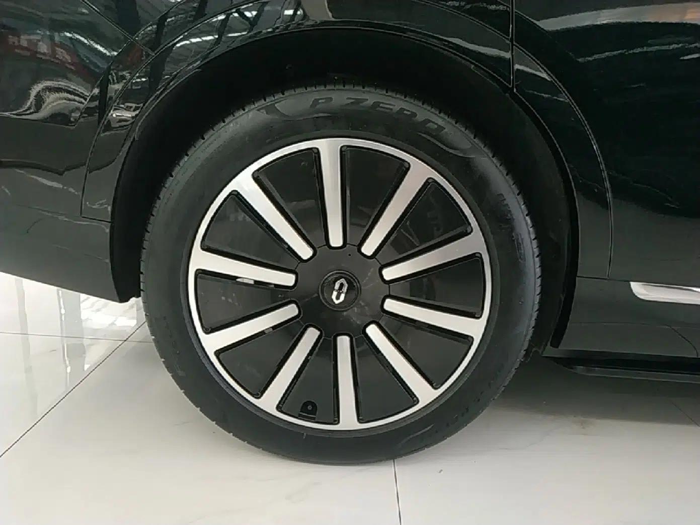 Hima AITO M9 2024 Range-Extended Ultra Version 42 kWh 6-Seater Model — миниатюра 11