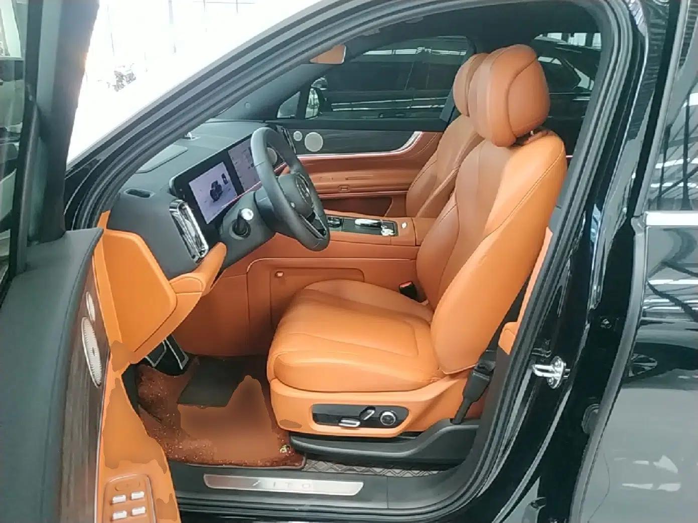 Hima AITO M9 2024 Range-Extended Ultra Version 42 kWh 6-Seater Model — миниатюра 17