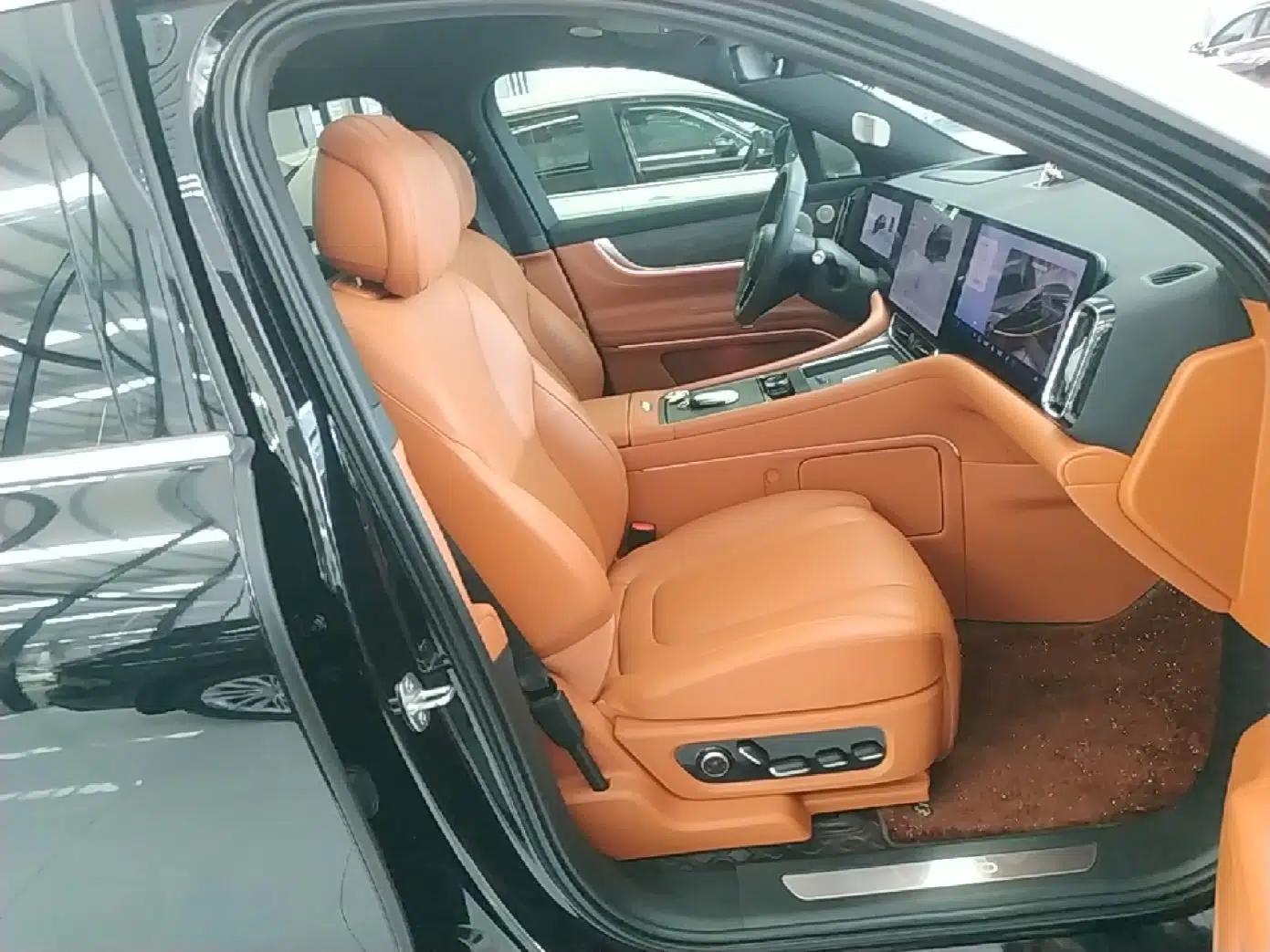 Hima AITO M9 2024 Range-Extended Ultra Version 42 kWh 6-Seater Model — миниатюра 19