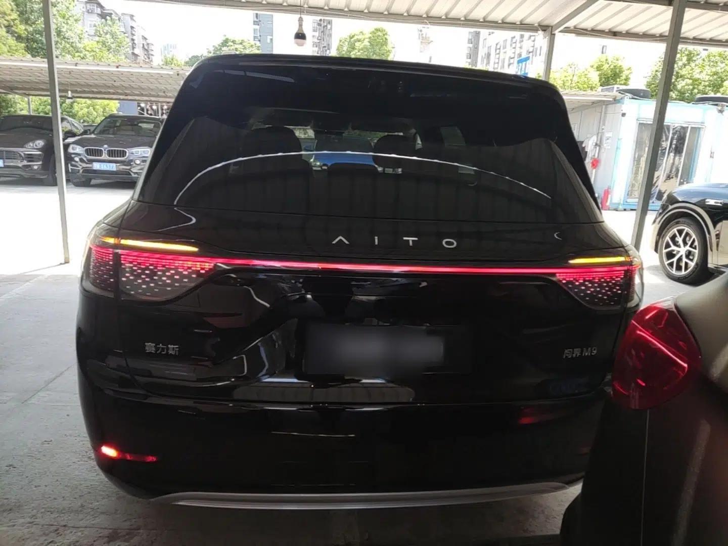 Hima AITO M9 2025 Model Range-Extended Max Edition 52kWh 5-seater (896-line LiDAR) — миниатюра 5