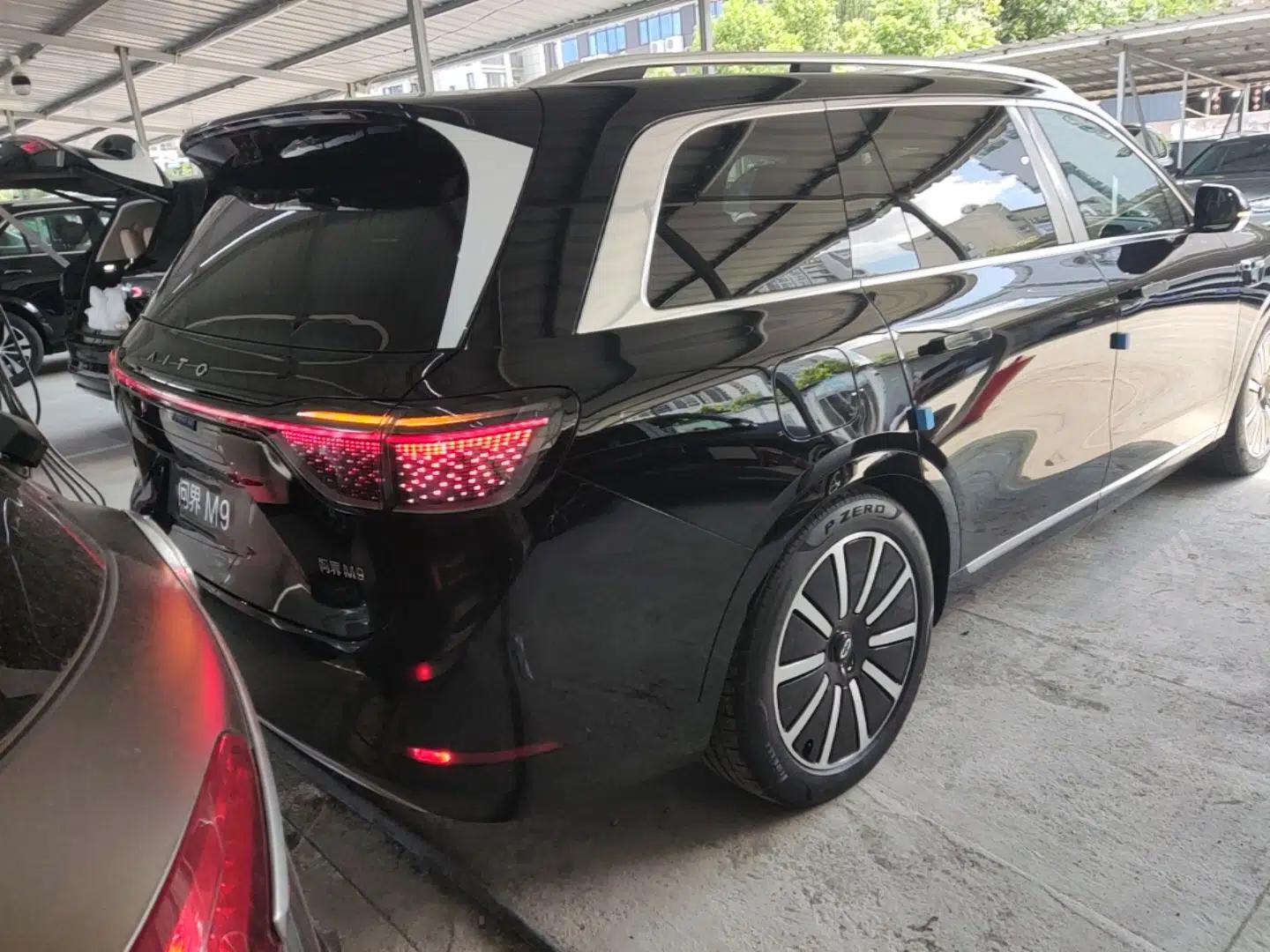 Hima AITO M9 2025 Model Range-Extended Max Edition 52kWh 5-seater (896-line LiDAR) — миниатюра 6