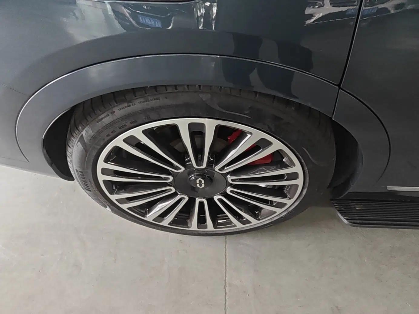 Hima AITO M9 2024 Range-Extended Ultra Version 52 kWh 6-Seater Model — миниатюра 11
