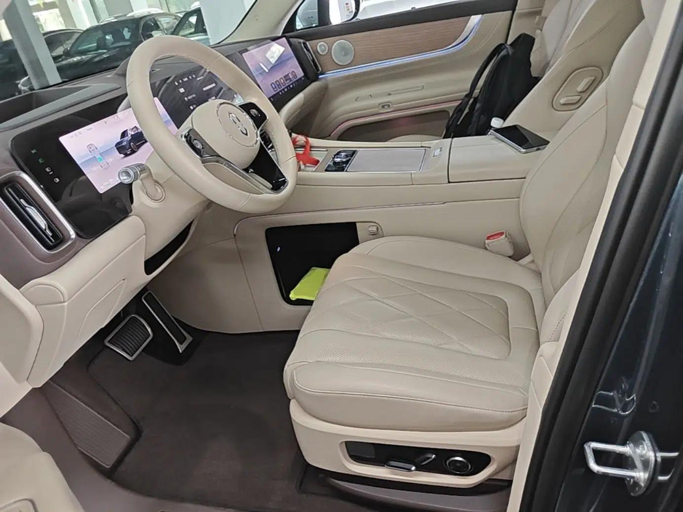 Hima AITO M9 2024 Range-Extended Ultra Version 52 kWh 6-Seater Model — миниатюра 22