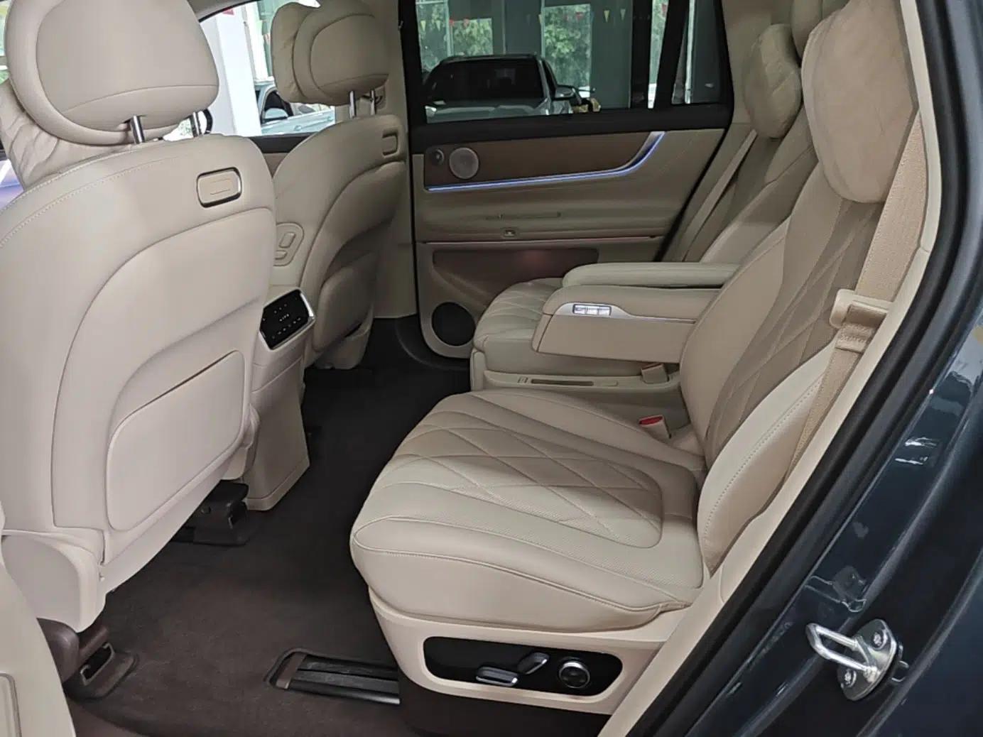Hima AITO M9 2024 Range-Extended Ultra Version 52 kWh 6-Seater Model — миниатюра 25
