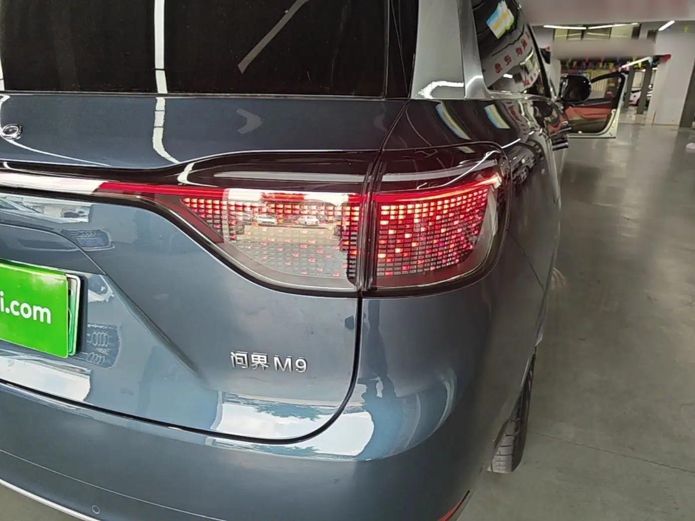 Hima AITO M9 2024 Range-Extended Ultra Version 52 kWh 6-Seater Model — миниатюра 9