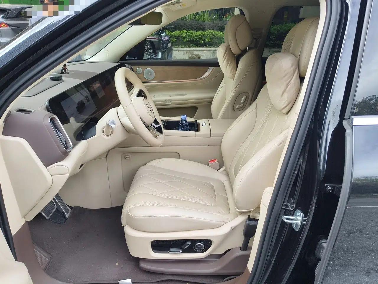 Hima AITO M9 2024 Range-Extended Ultra Version 42 kWh 6-Seater Model — миниатюра 15