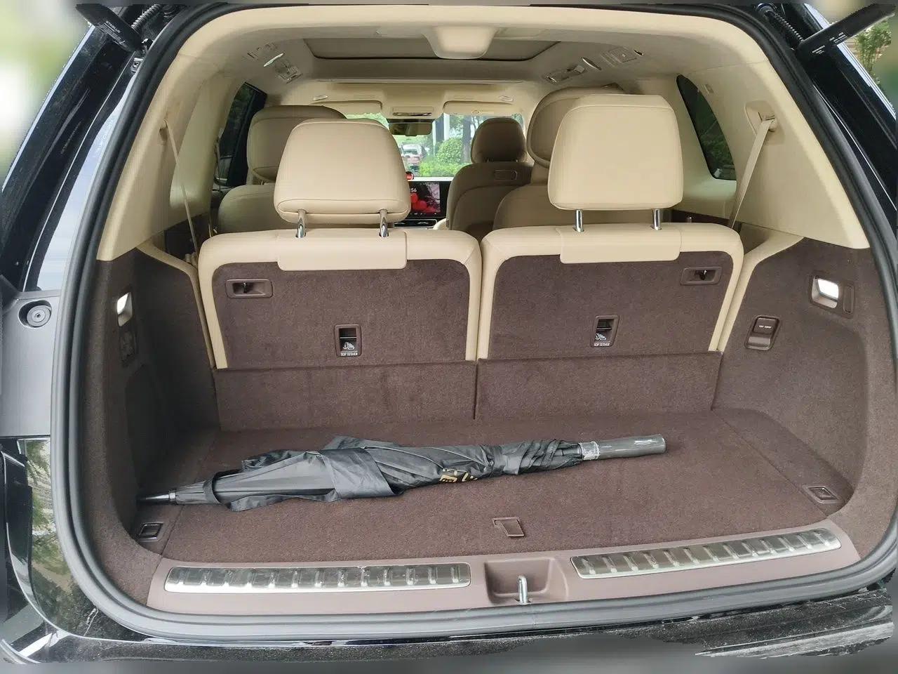 Hima AITO M9 2024 Range-Extended Ultra Version 42 kWh 6-Seater Model — миниатюра 19