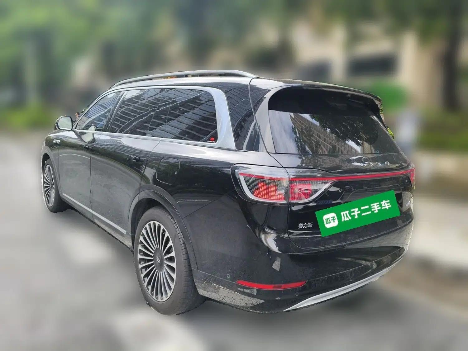 Hima AITO M9 2024 Range-Extended Ultra Version 42 kWh 6-Seater Model — миниатюра 4