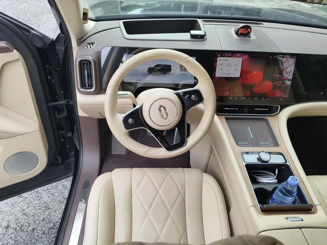 Hima AITO M9 2024 Range-Extended Ultra Version 42 kWh 6-Seater Model — миниатюра 10