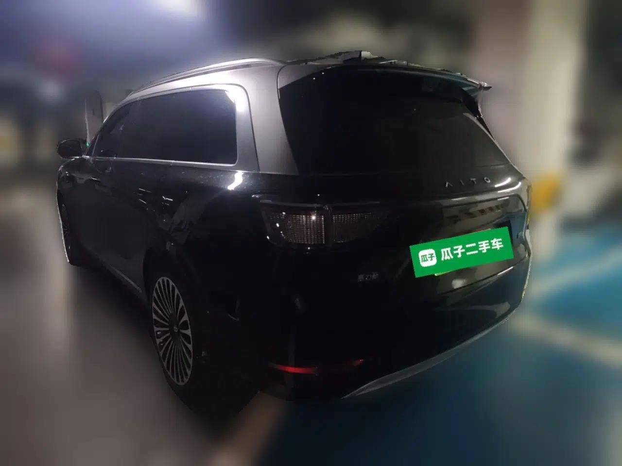 Hima AITO M9 2025 Extended-Range Max Version 52 kWh 6-Seater Edition — миниатюра 4