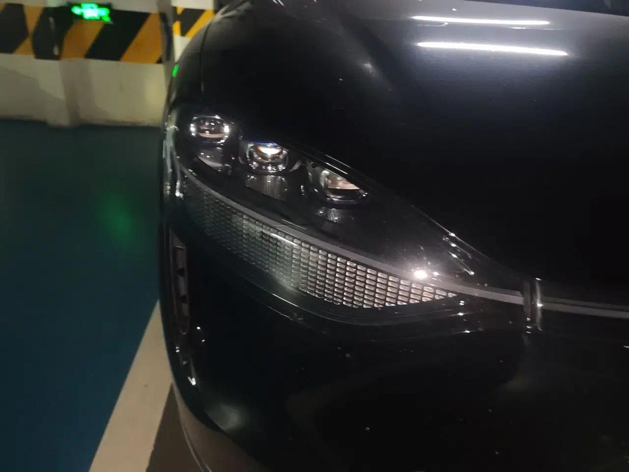 Hima AITO M9 2025 Extended-Range Max Version 52 kWh 6-Seater Edition — миниатюра 7