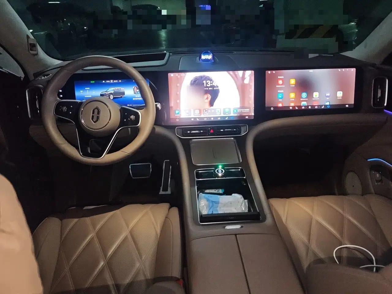 Hima AITO M9 2025 Extended-Range Max Version 52 kWh 6-Seater Edition — миниатюра 9