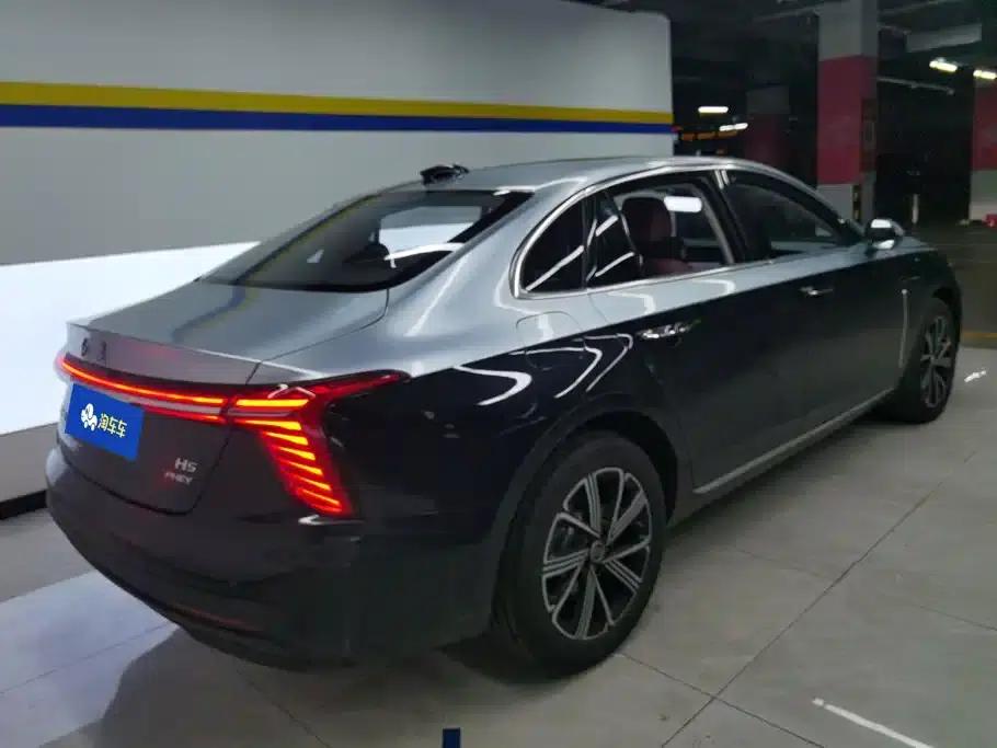 Hongqi H5 PHEV 2025 Model 170 Super Hybrid — миниатюра 3