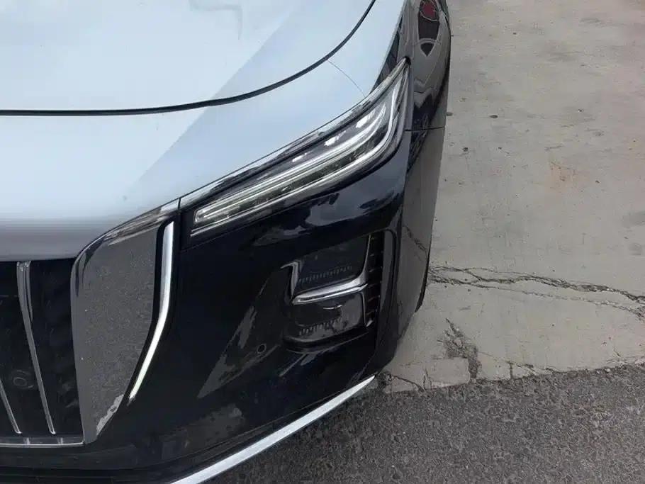 Hongqi H5 PHEV 2025 Model 170 Super Hybrid — миниатюра 5