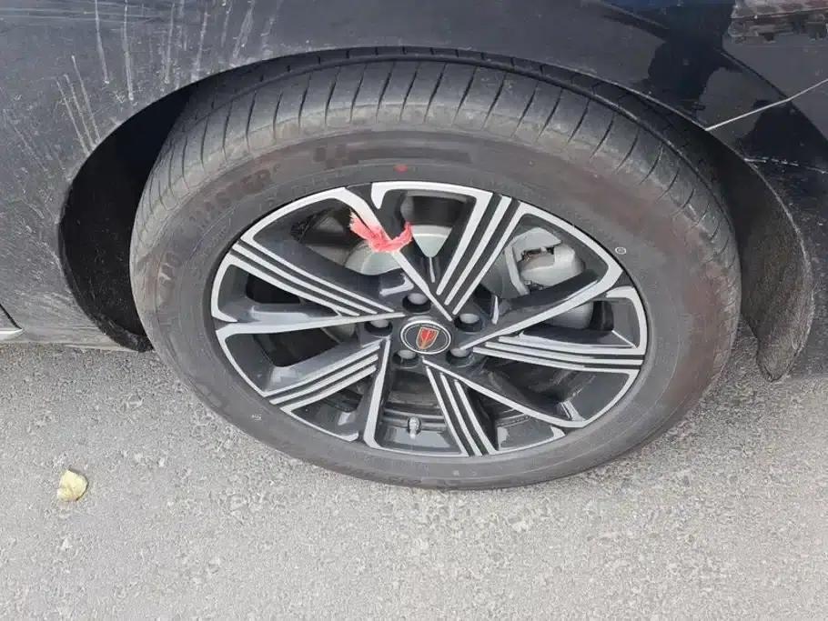 Hongqi H5 PHEV 2025 Model 170 Super Hybrid — миниатюра 6