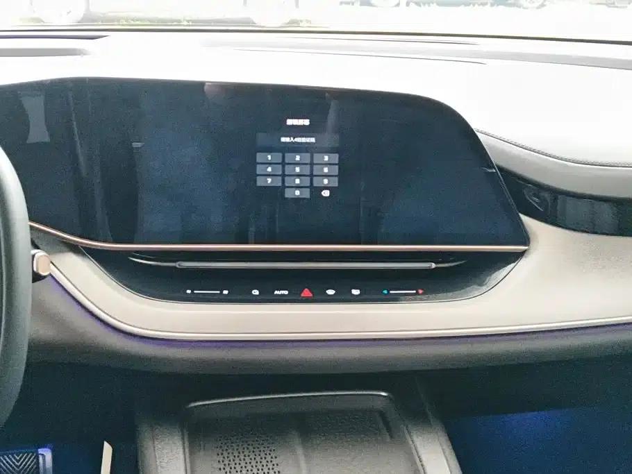 Hongqi Tiangong 08 2025 730 Max Rear-Wheel Drive Edition — миниатюра 13