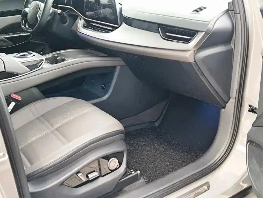 Hongqi Tiangong 08 2025 730 Max Rear-Wheel Drive Edition — миниатюра 8
