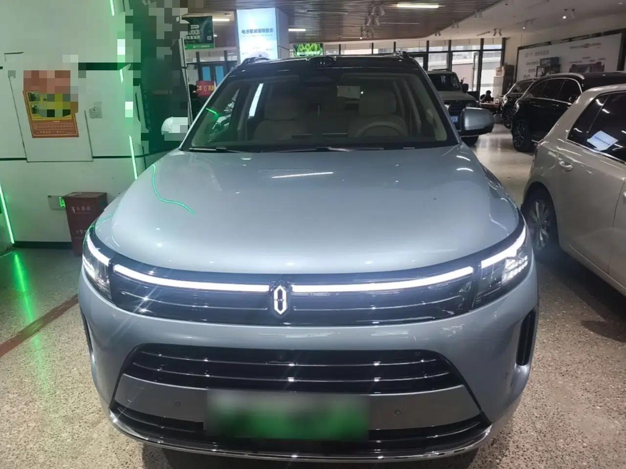 Hima AITO M7 2024 1.5T Intelligent Driving 4WD Max Edition 5 Seats — миниатюра 2