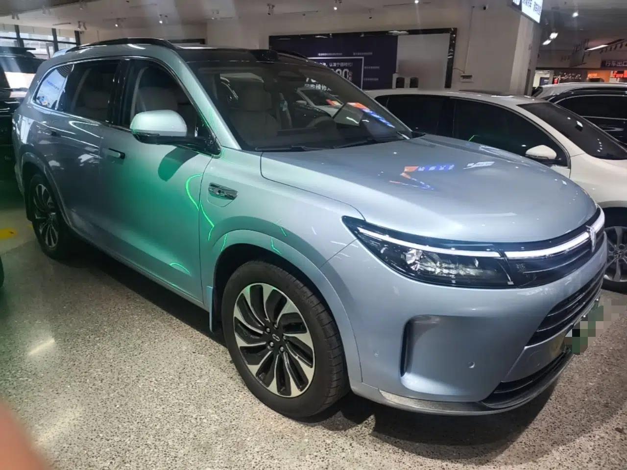 Hima AITO M7 2024 1.5T Intelligent Driving 4WD Max Edition 5 Seats — миниатюра 3