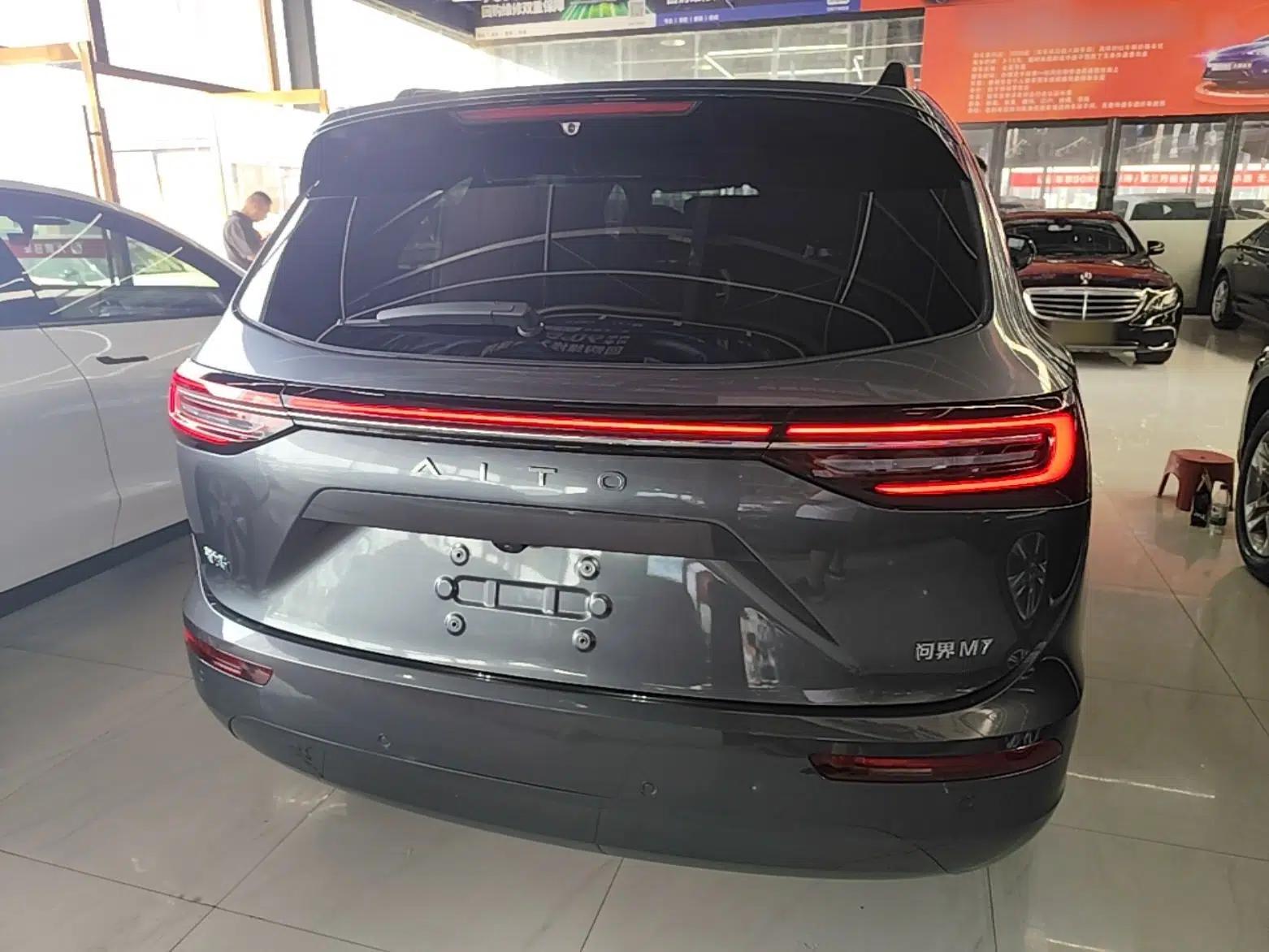 Hima AITO M7 2024 1.5T Intelligent Drive 4x4 Max Edition 6 Seats — миниатюра 5
