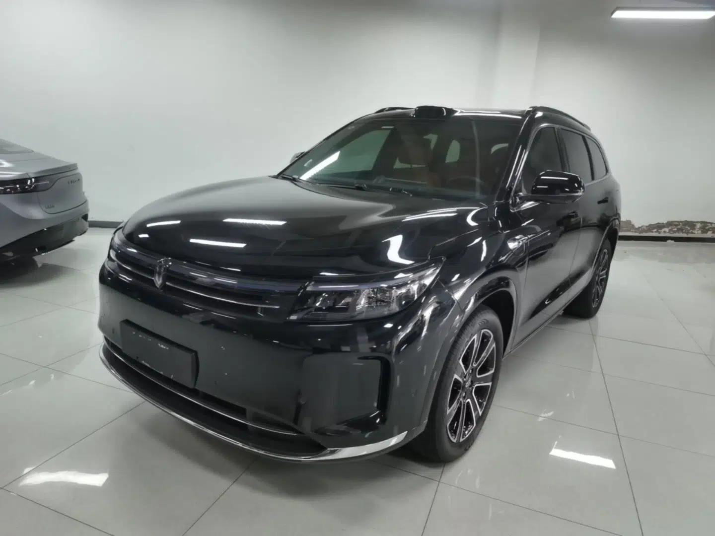 Hima AITO M7 2024 1.5T Intelligent Drive 4WD Ultra Version 5 Seats — миниатюра 1