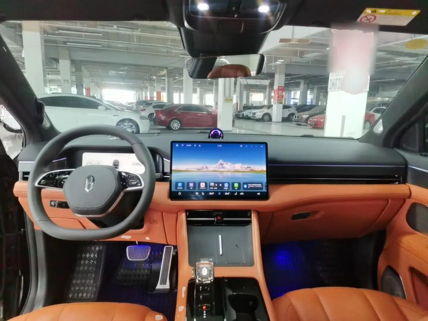 Hima AITO M7 2024 1.5T Intelligent Drive 4WD Ultra Version 5 Seats — миниатюра 12