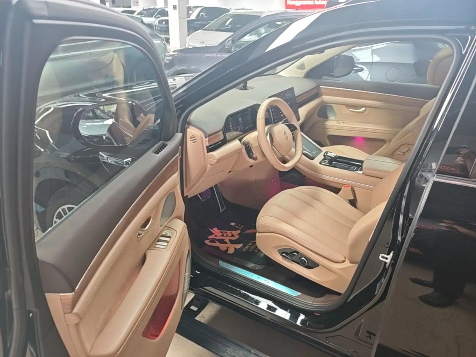 Hima AITO M7 2024 1.5T Intelligent Driving Rear-Drive Ultra Version 6 Seats — миниатюра 18