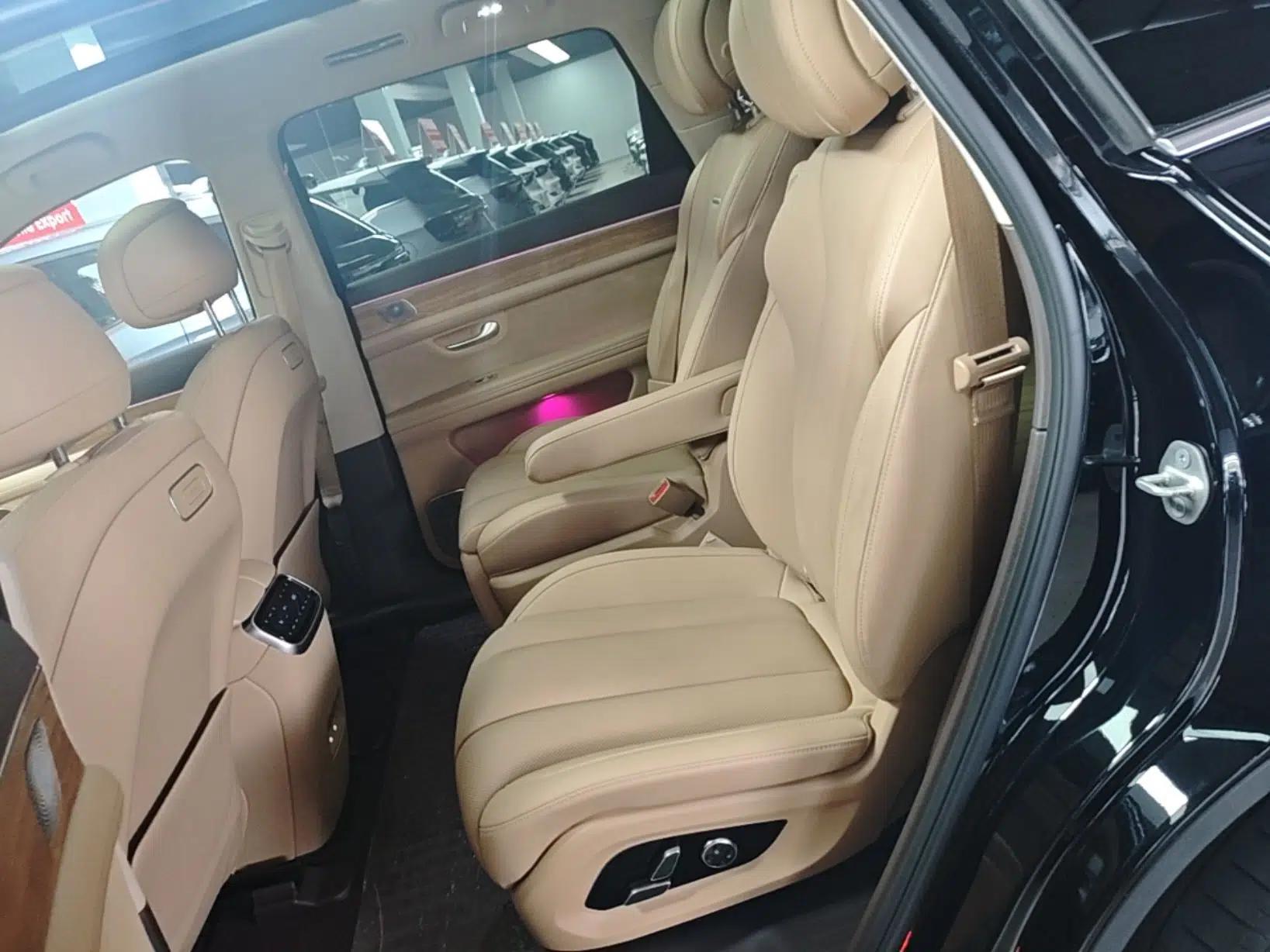 Hima AITO M7 2024 1.5T Intelligent Driving Rear-Drive Ultra Version 6 Seats — миниатюра 20