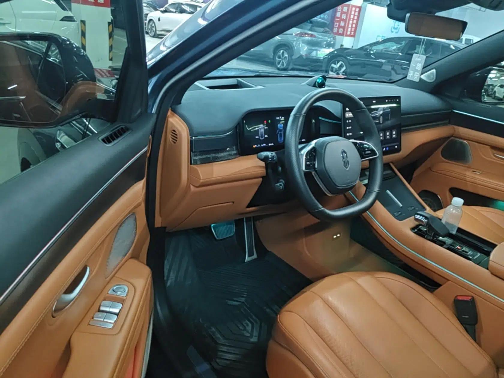 Hima AITO M7 2024 1.5T Intelligent Driving Rear-Drive Pro Version 5 Seats — миниатюра 23