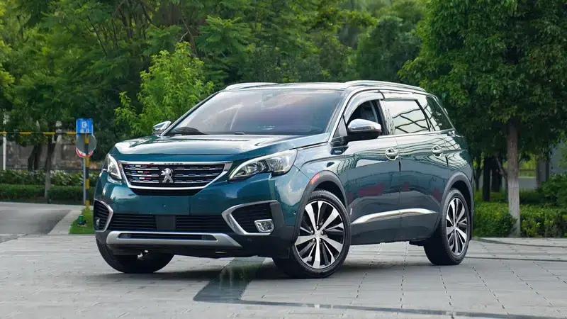 Peugeot 5008 2017 380THP 7-seater Luxury GT Edition — миниатюра 1