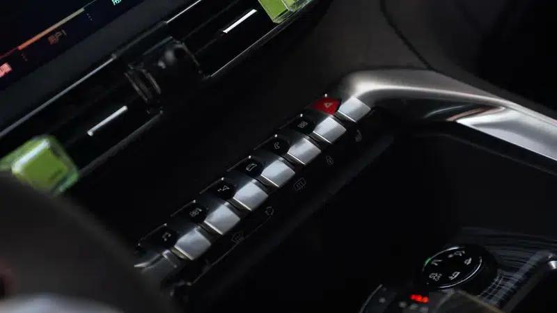Peugeot 5008 2017 380THP 7-seater Luxury GT Edition — миниатюра 5