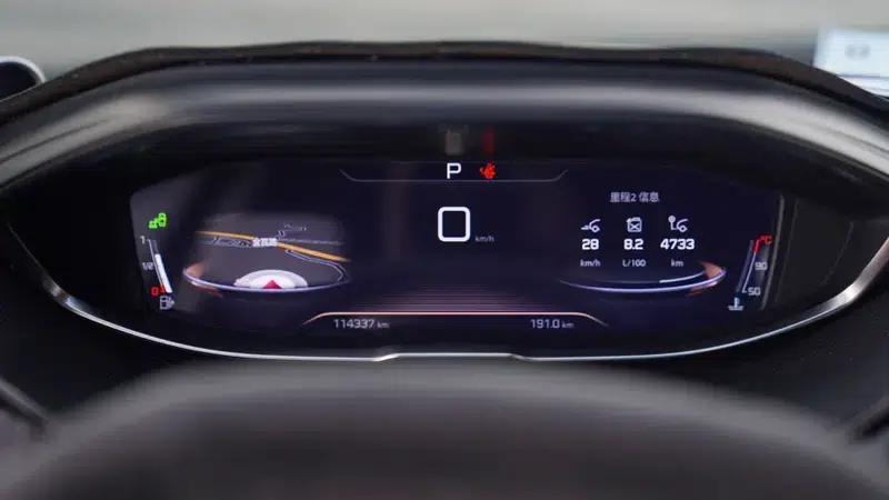 Peugeot 5008 2017 380THP 7-seater Luxury GT Edition — миниатюра 7