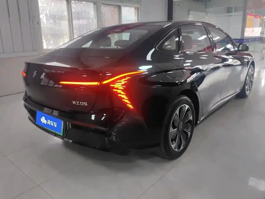 Hongqi Tiangong 05 2025 Model 550 Edition — миниатюра 3