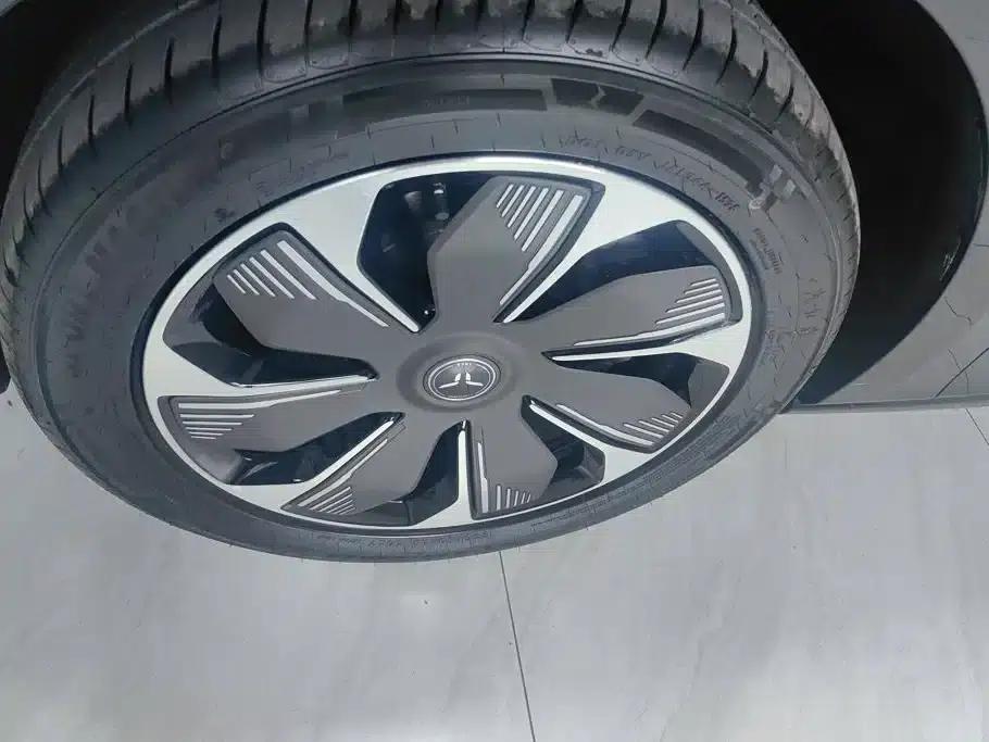 Hongqi Tiangong 05 2025 Model 550 Edition — миниатюра 6