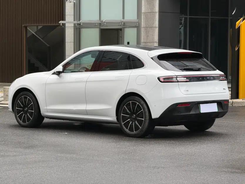 Hima AITO M5 2022 Extended-Range Four-Wheel Drive Flagship Edition — миниатюра 15