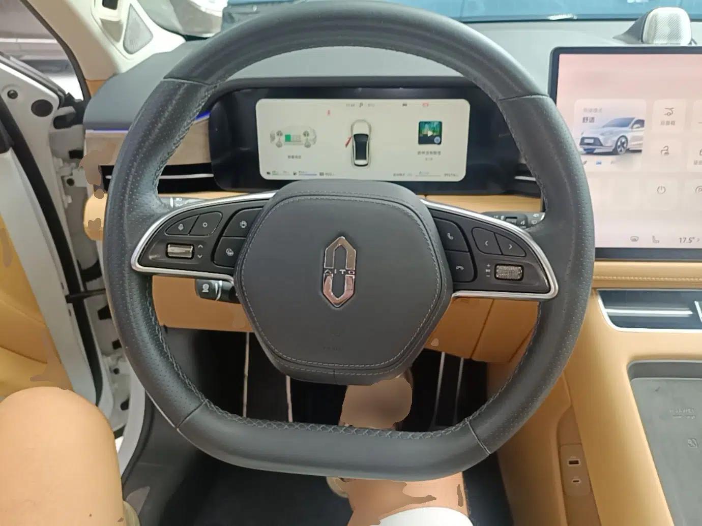 Hima AITO M5 2022 Extended-Range Four-Wheel Drive Flagship Edition — миниатюра 20